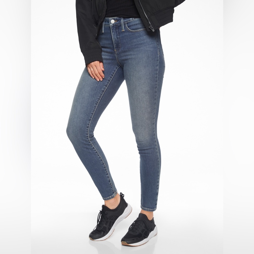 Athleta Sculptek™ Skinny Jean Azure Wash NWT